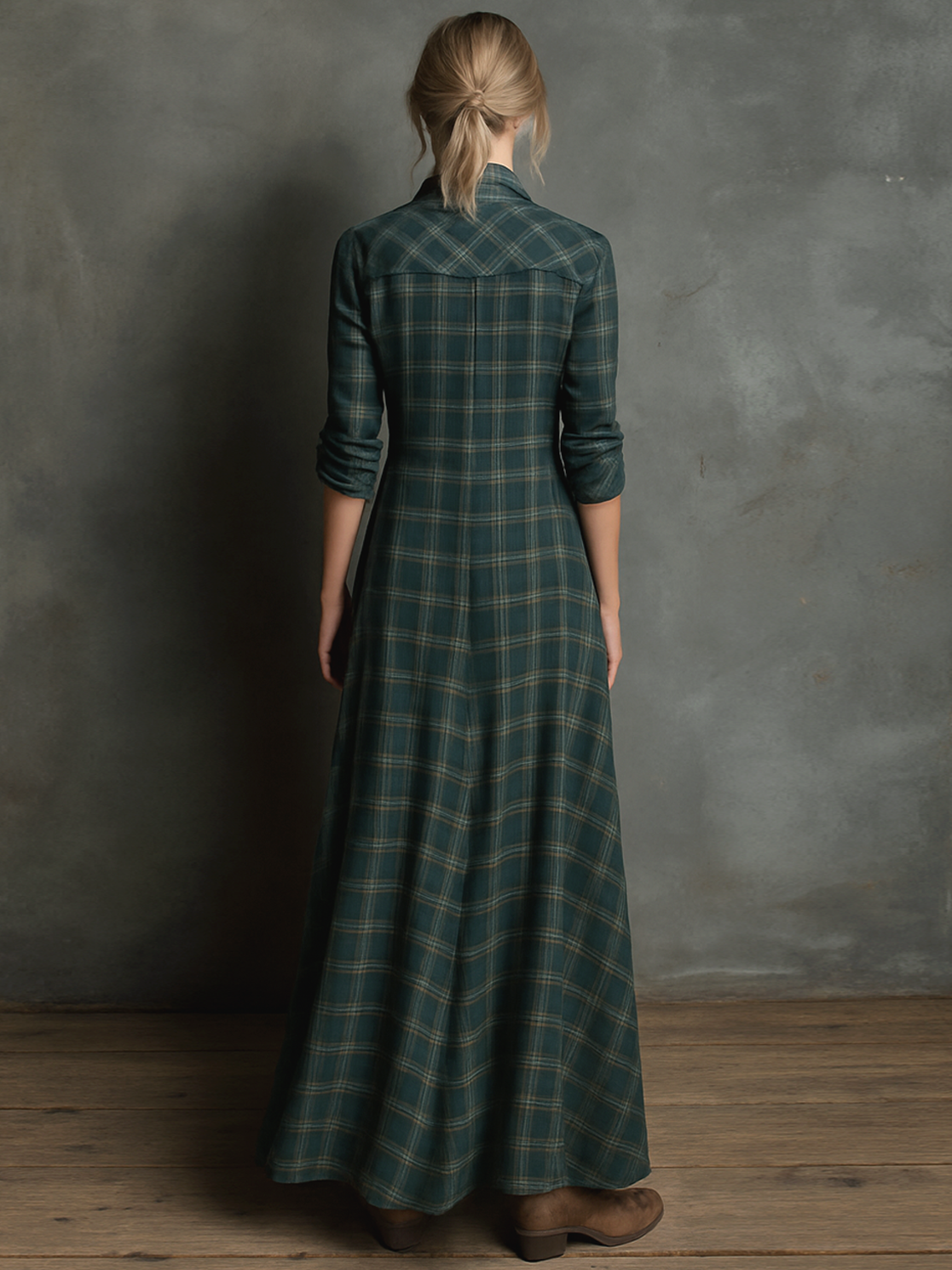 Lenoir™ | Maxi robe à rayures avec col