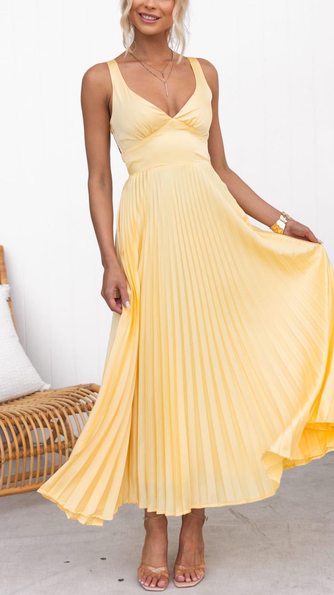 Lenoir™ | Robe longue plissée jaune à décolleté en V